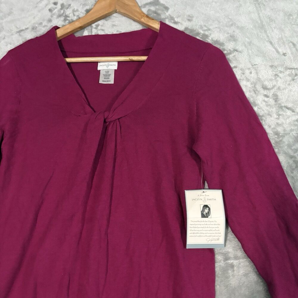 Jaclyn Smith Sweater M Magenta Pink Twist V-Neck Knit Holiday Core Preppy Chic
